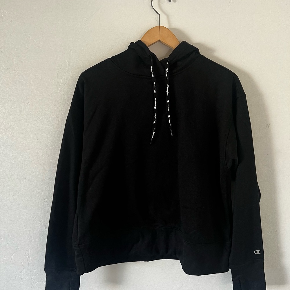 Champion Black Women‘s Cropped Pullover Hoodie Sweatshirt